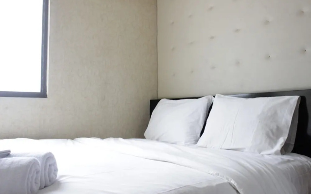 Stylish & Comfy 2Br Apartment at Gateway Ahmad Yani Cicadas Bandung