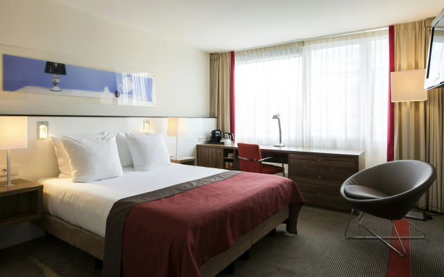 Holiday Inn Eindhoven Centre by IHG