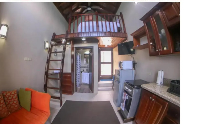 Shipwatcher Studio W/Mezzanine