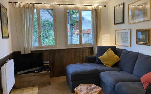 Dieppe centre charming spacious home for 2-8 guests