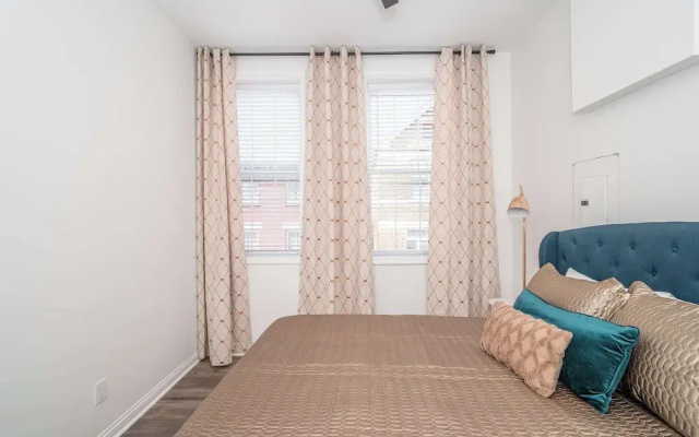 Covington Charm 202