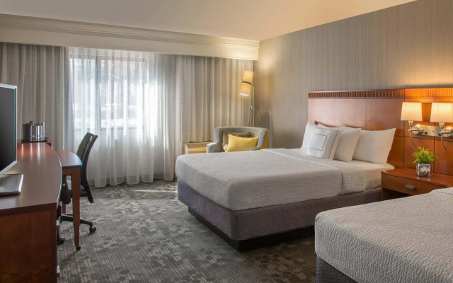Courtyard by Marriott Cleveland Beachwood