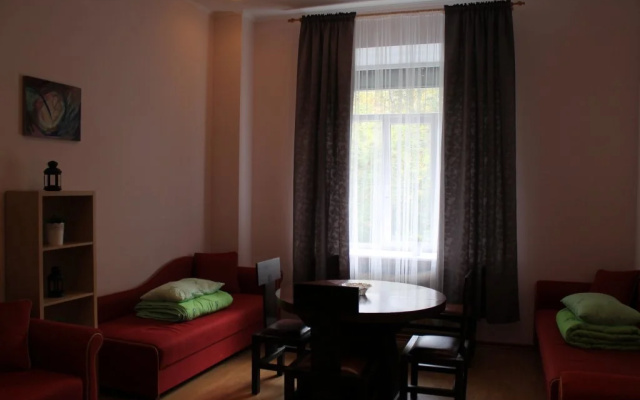 Pafos Na Kurskoy Guest House