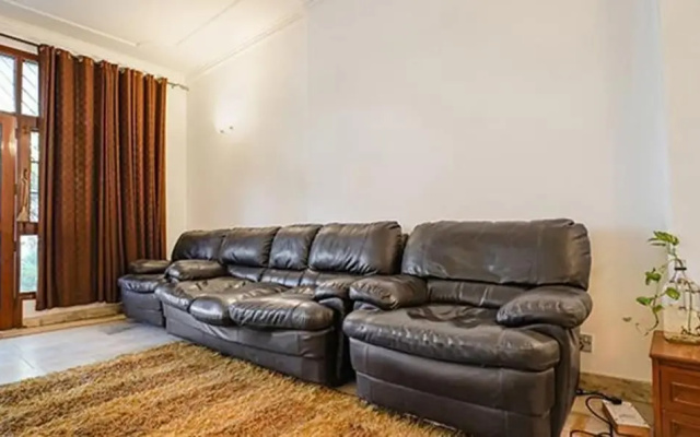 FabHotel Goodwill Homes