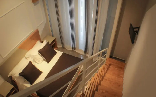 Be Italian Flat Piazza Bovio 22