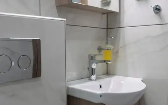 New Pagrati Studio Modern & Cozy