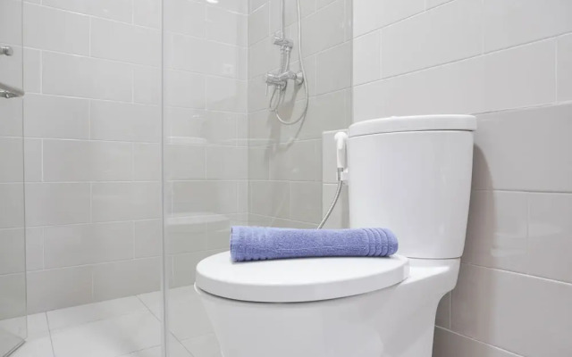 Nice And Comfort 1Br At Citralake Suites Apartment