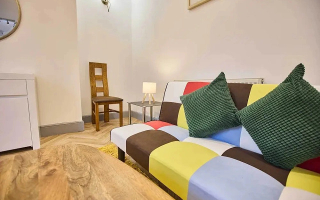 Host Stay Emporium Apartment A