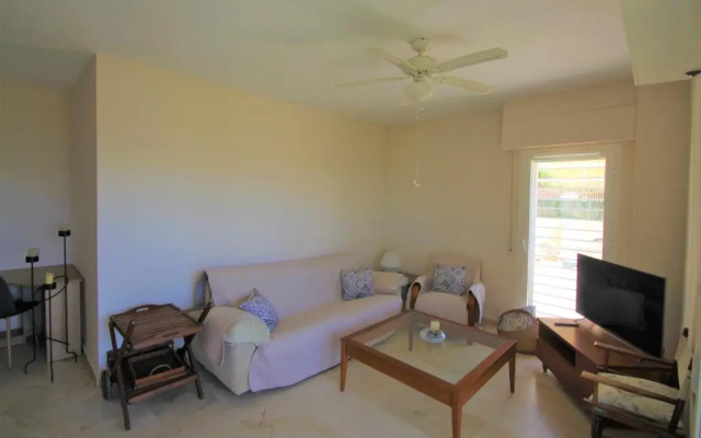 Apartamento CasaTuris enfrente al mar en Playa Muchavista C102