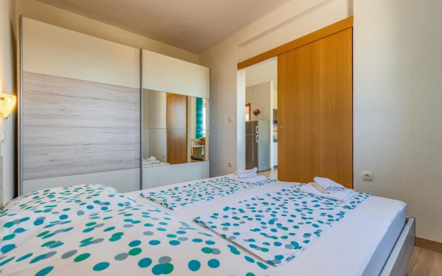 Beautiful Apartment in Pomer With 1 Bedrooms and Wifi