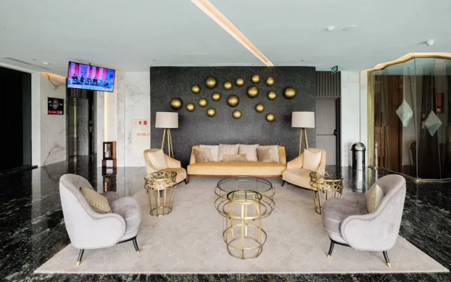 2Br With Private Lift Near Station At Menteng Park Apartment