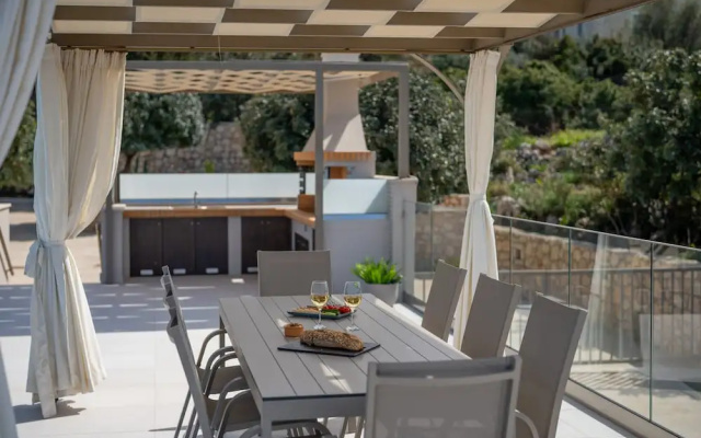 Villa Atyfia - With Private Pool