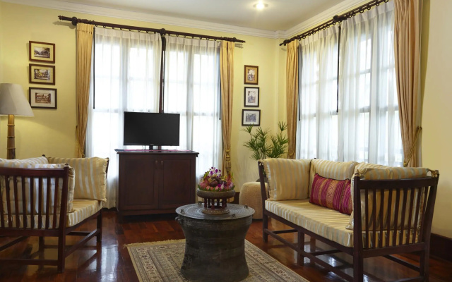 Santi Resort & Spa