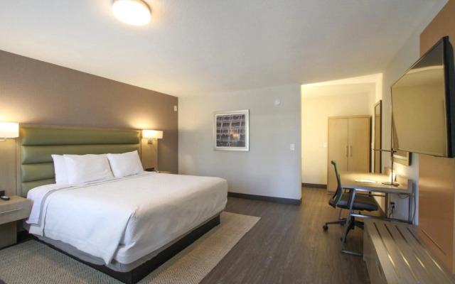 Pasadena Inn at Old Town