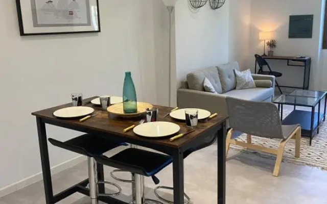 T3 2 chambres-centre-ville Place d'Armes Clim-Wifi