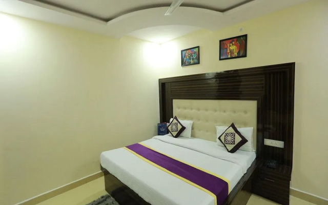 OYO 8883 Hotel Comfort Zone