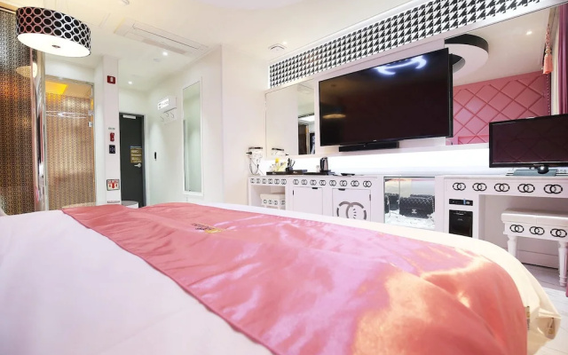 K Luxury Hotel