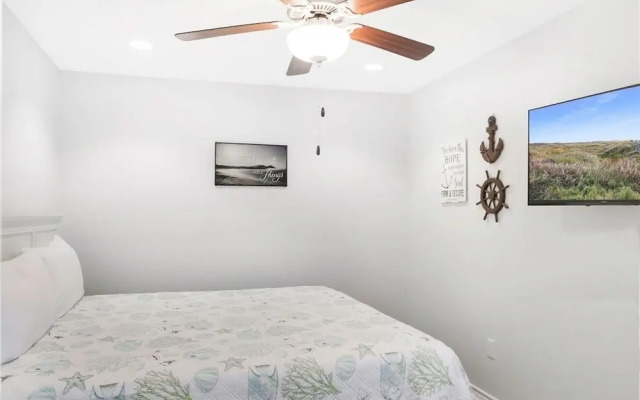 Island 31 2 Bedroom Condo