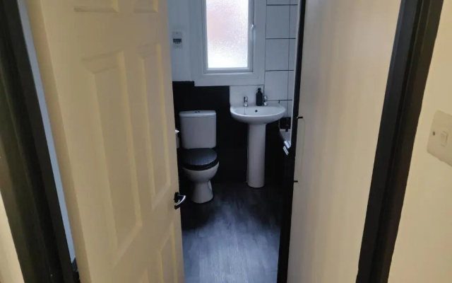 Riverside Park Penthouse Apt 1BR Parking St Neots