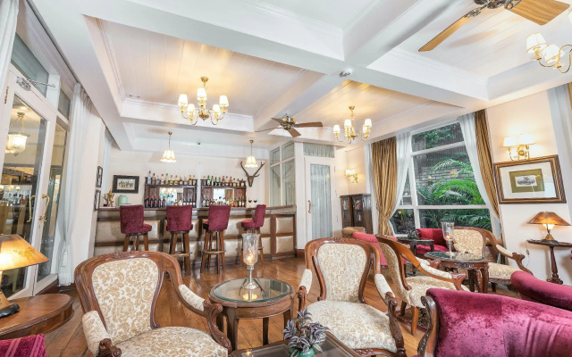 The Elgin Silver Oaks, Kalimpong