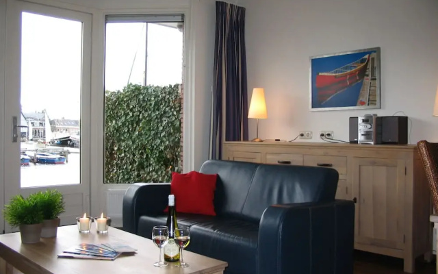 Cozy House with Dishwasher near Small Beach