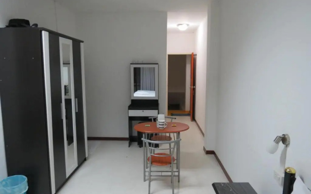 Pizza Italy Restaurant & Guesthouse