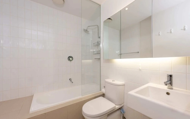 Central Boutique Studio in the Heart of Melbourne!