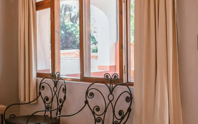 Hotel Embajadoras