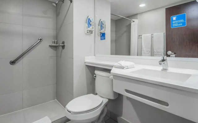 City Express by Marriott Querétaro Juríca