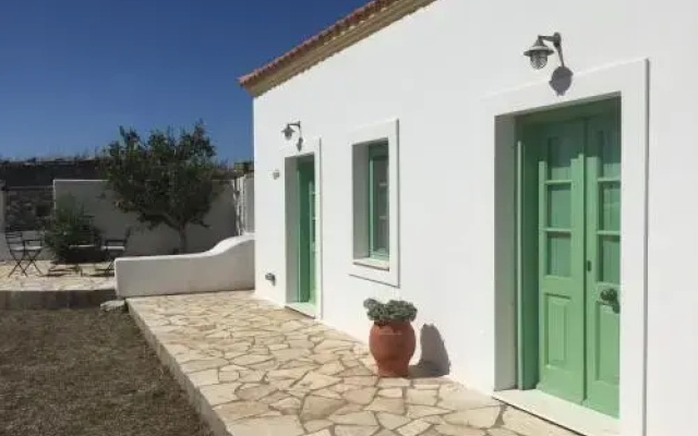 Villa Lemonia - Guest House