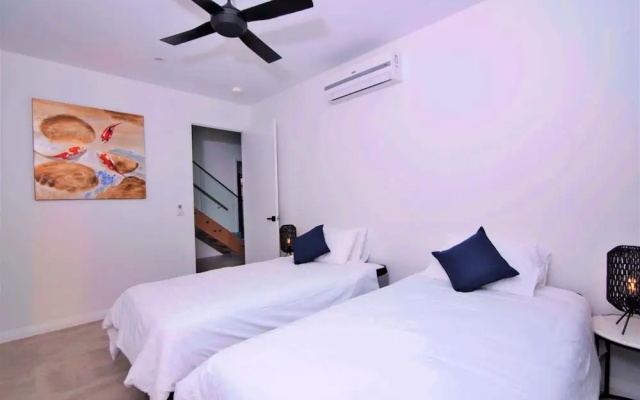 Isle Be Back Waterfront Luxury With Pool