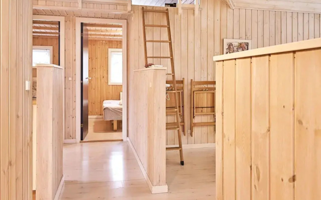 Cozy Holiday Home in Aakirkeby near Beach
