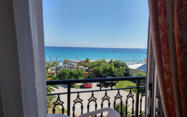 Anetis Beach Hotel