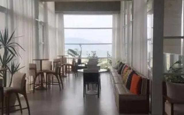 Loft com vista para o mar
