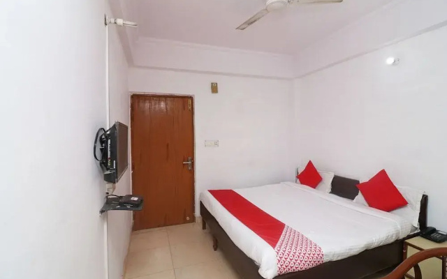 Hotel Devansh by OYO Rooms