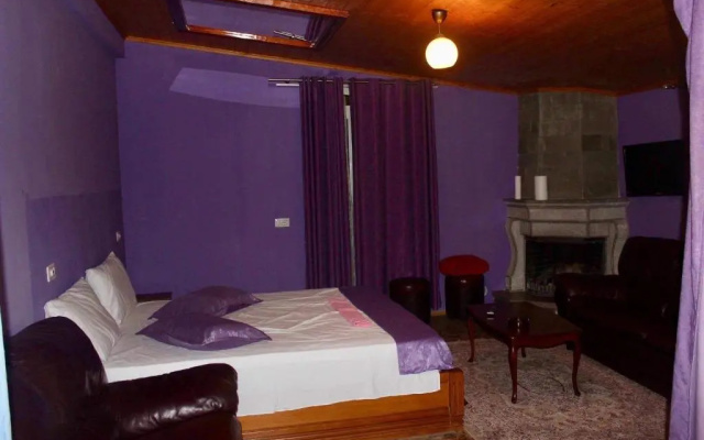 Bicaj Hotel