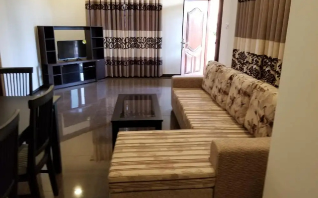 Coral Palm Villa & Apartments
