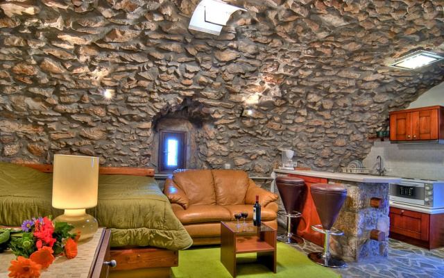 Avgonima All Seasons Hotel