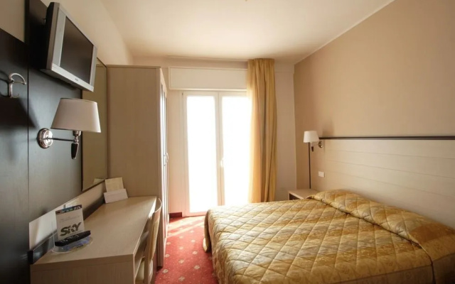 Hotel Apollo