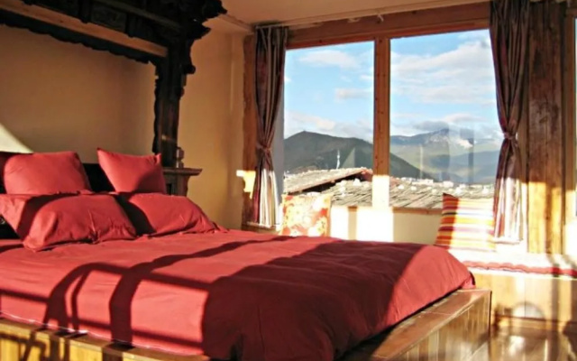 Shangri-La Maji Sunflower Inn