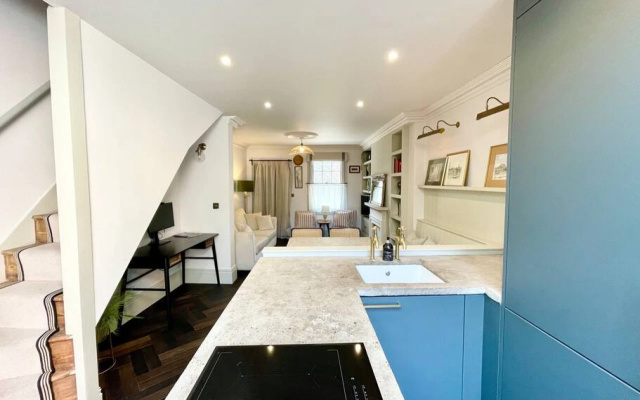 The Emerald - Central Henley 2 Bedroom House - From 145 Per Night