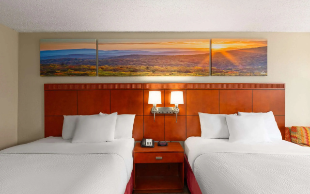 Days Inn by Wyndham Knoxville East