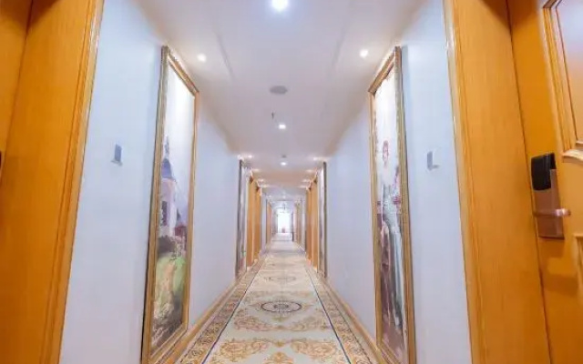 Vienna 3 Best Hotel (Xiangyang Minfa Plaza)
