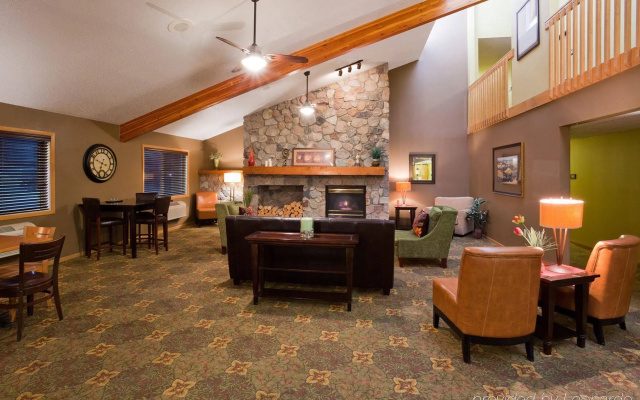 AmericInn Crookston