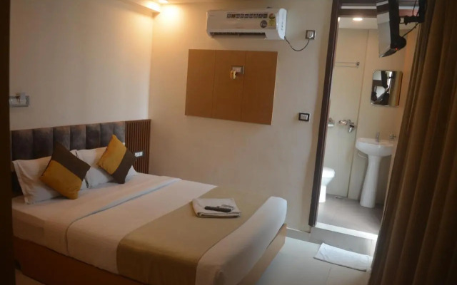 Hotel ABM Aura