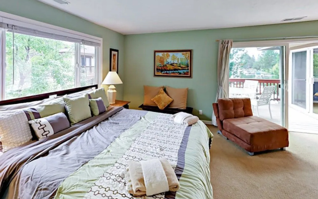 474 Capri Dr Home