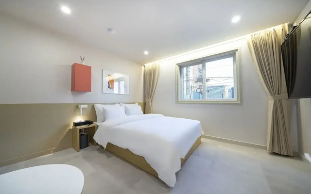 Nomad Anook hotel Gumi branch