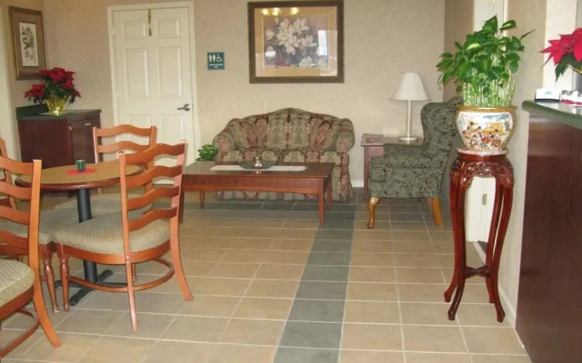 Deerfield Inn & Suites