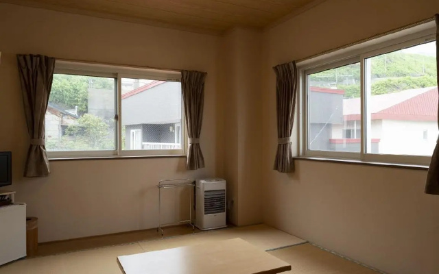 Island Hostel Rebunshiri