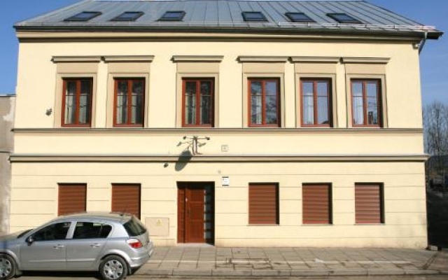 Enamel apartments